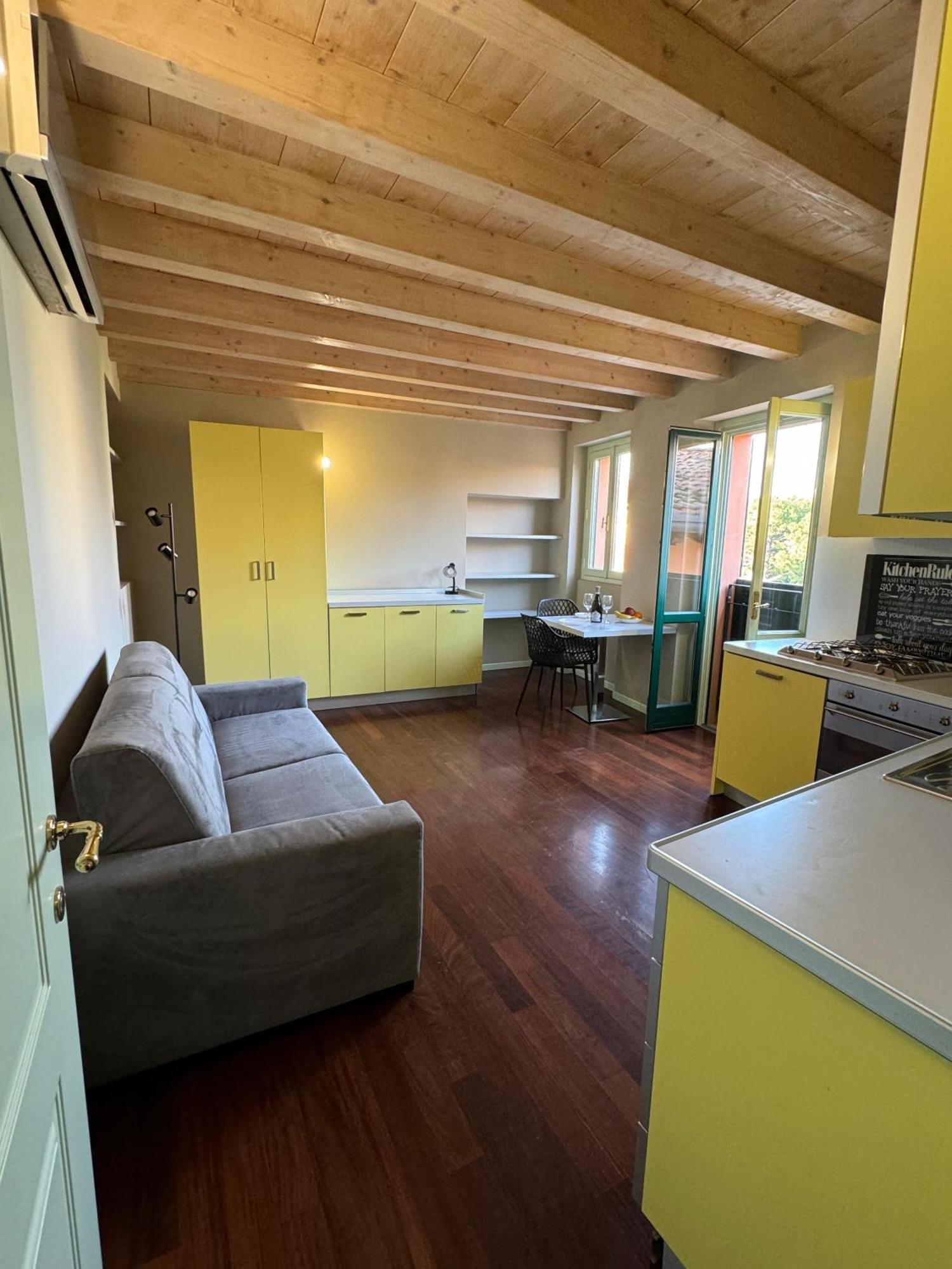 Splendid Apartment Desenzano del Garda Ngoại thất bức ảnh