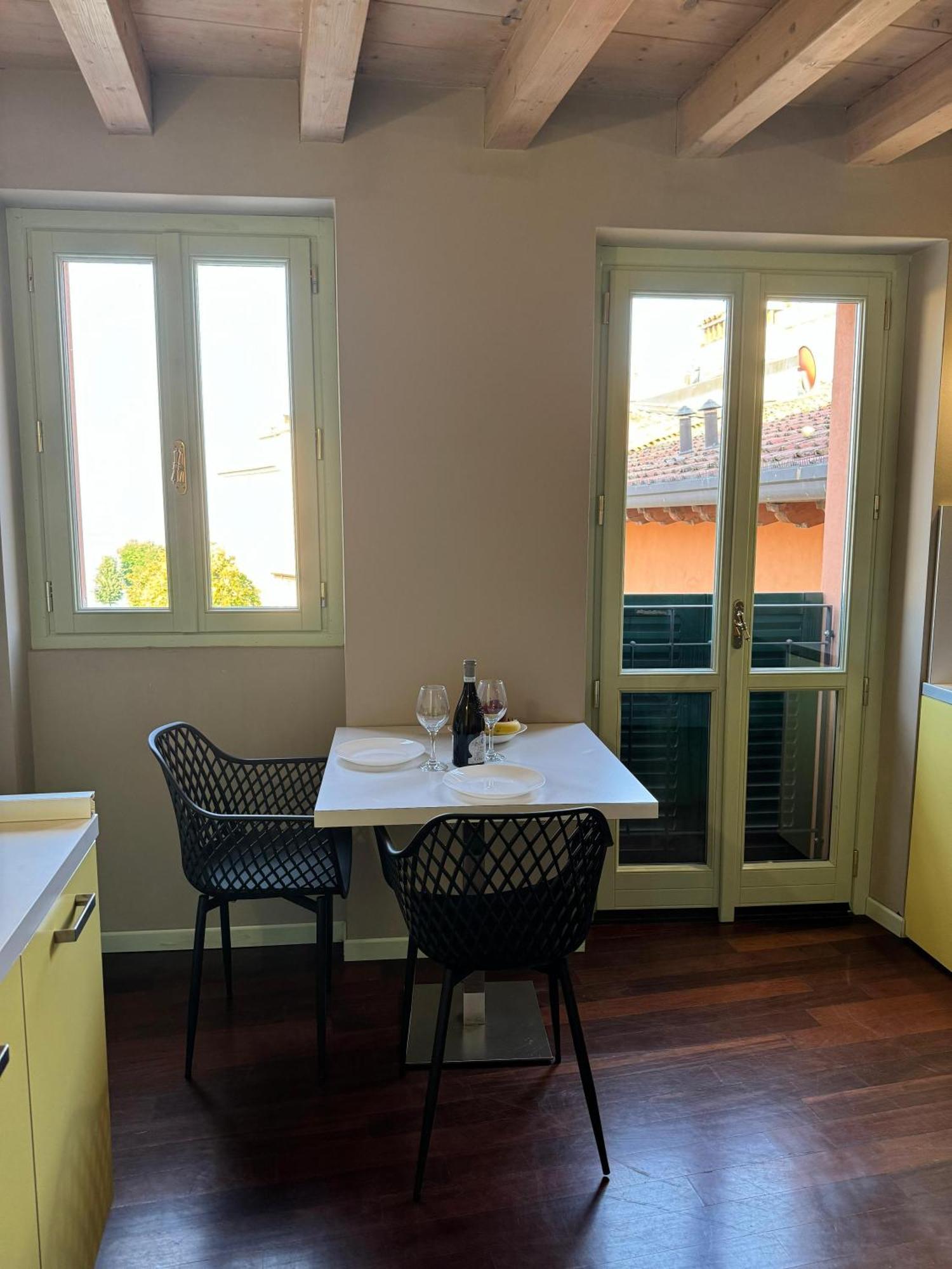 Splendid Apartment Desenzano del Garda Ngoại thất bức ảnh