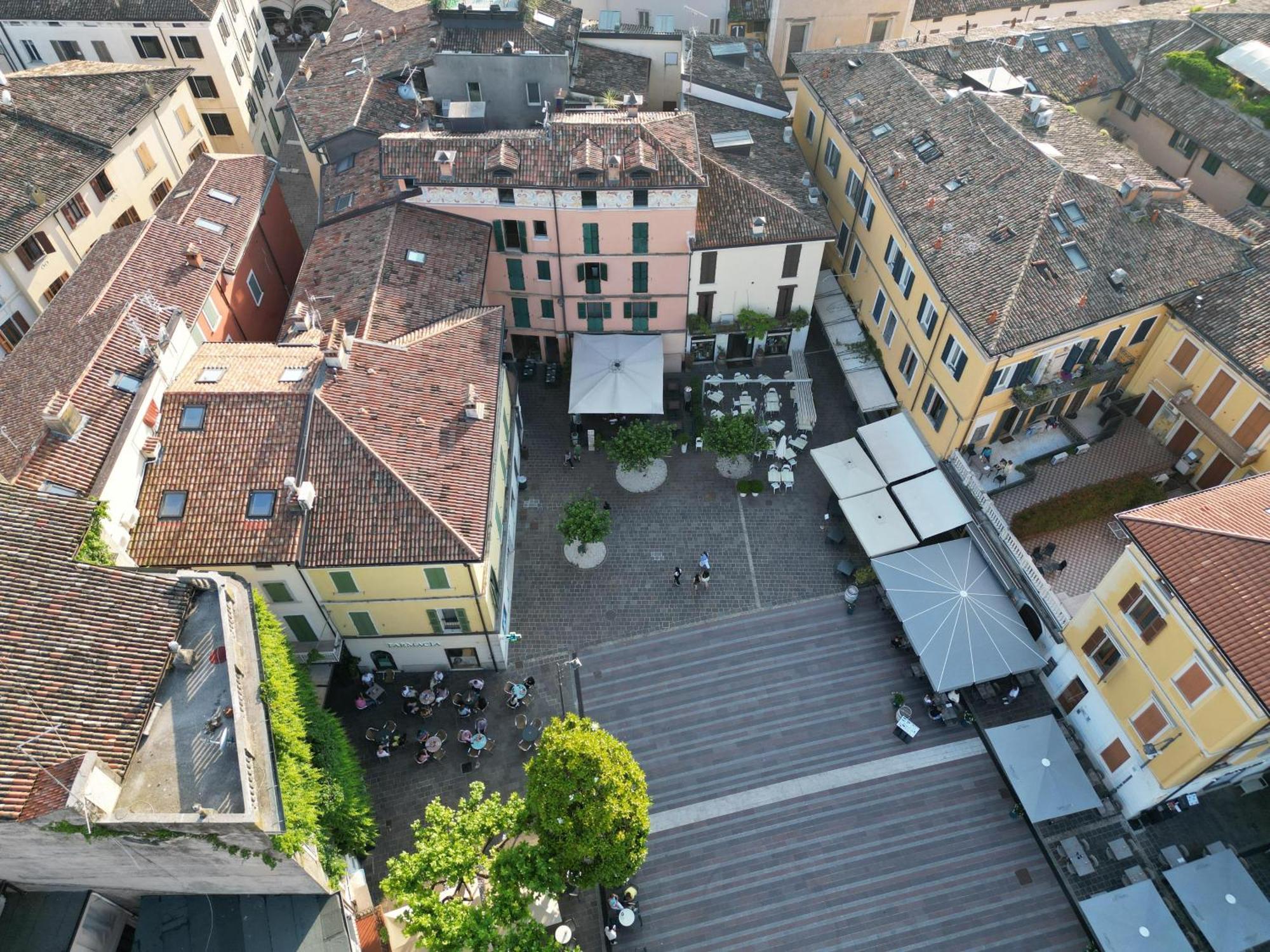 Splendid Apartment Desenzano del Garda Ngoại thất bức ảnh